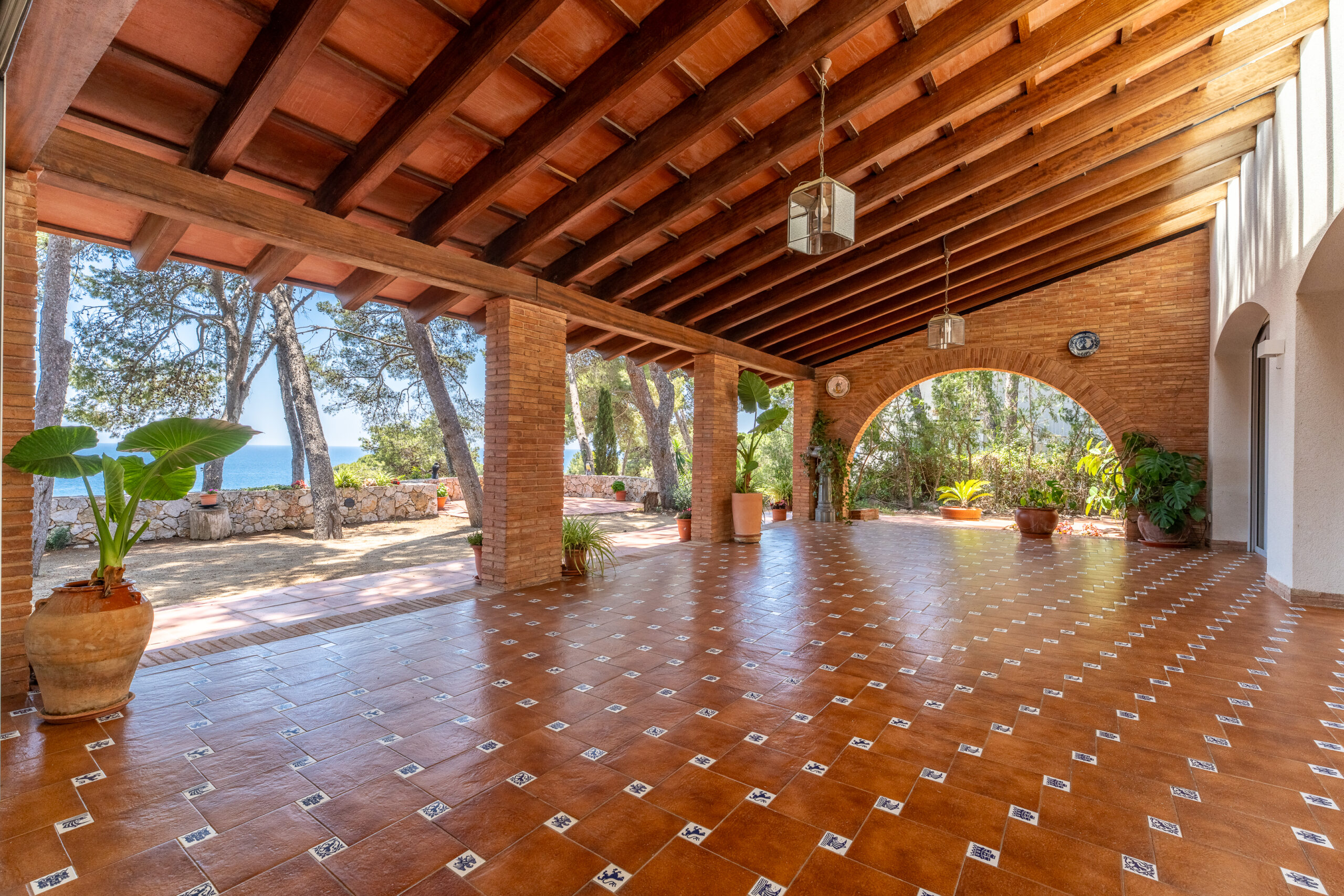 SET02150-HDR